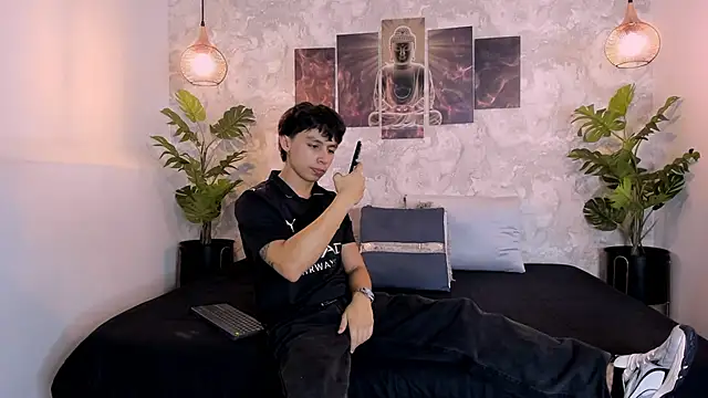 Tyler durten online show from October 5, 2025, 3:19 am