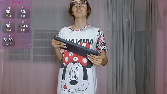 AnnieSparkle online show from February 21, 2026, 1:18 am