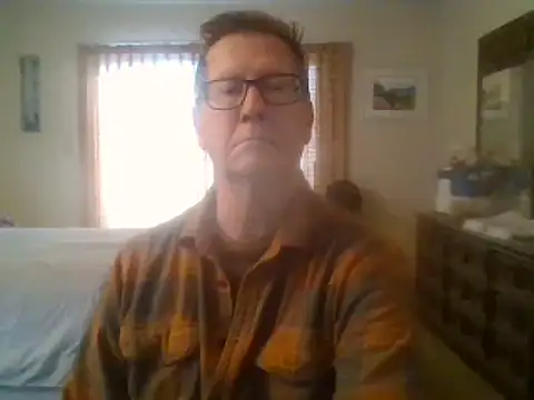 Snapshot of camminmichaellll chatting on December 14, 2024, 5:58 pm camminmichaellll online show from December 14, 2024, 5:58 pm