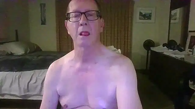 Snapshot of camminmichaellll chatting on February 3, 2026, 3:48 am camminmichaellll online show from February 3, 2026, 3:48 am