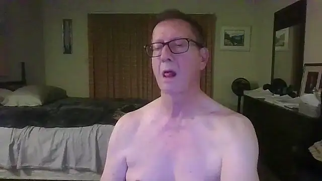 Snapshot of camminmichaellll chatting on February 2, 2026, 4:33 am camminmichaellll online show from February 2, 2026, 4:33 am