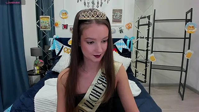 LoraSunnyy online show from September 30, 2025, 8:42 am