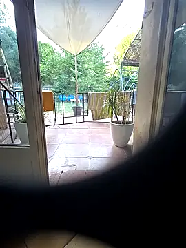 justeadeux online show from September 21, 2025, 7:24 am