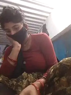 Maya5656 online show from November 28, 2025, 4:07 pm