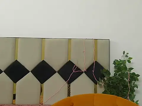 Its-ishikaa online show from October 25, 2025, 4:22 am