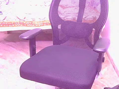 Its-ishikaa online show from December 18, 2025, 4:17 am