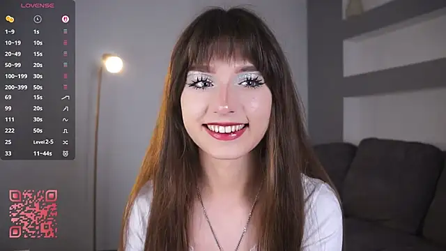 DreamyDaisy online show from October 7, 2025, 7:37 pm