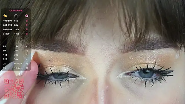 DreamyDaisy online show from September 23, 2025, 4:47 pm