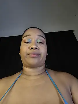 Snapshot of Yera_brown69 chatting on May 9, 2026, 2:04 am Yera brown69 online show from May 9, 2026, 2:04 am