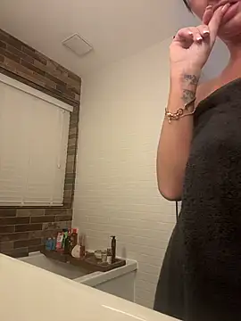 69sexylife online show from November 24, 2025, 9:04 pm