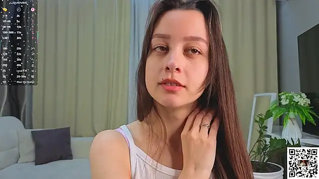 VineciaDestors online show from September 25, 2025, 6:36 pm