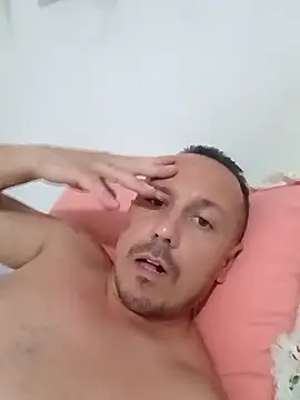 Hooters1920 online show from January 16, 2026, 1:42 am