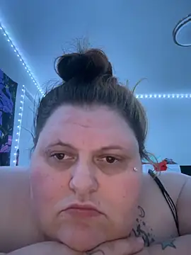 bigmamavirgo01 online show from October 20, 2025, 1:11 pm