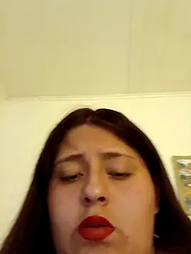 tudiablitalitabellaaa online show from April 18, 2026, 7:07 pm