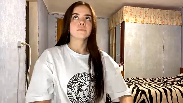 Lia rise online show from September 13, 2025, 3:56 pm