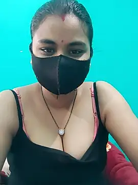 DivyaBhabhi69xh online show from March 25, 2026, 9:19 am