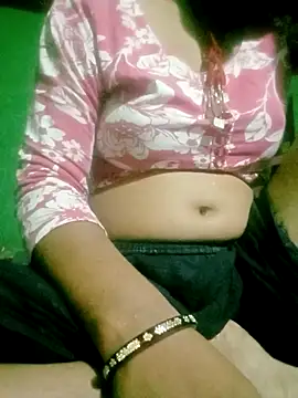 Hot tin74 online show from April 28, 2026, 4:44 pm