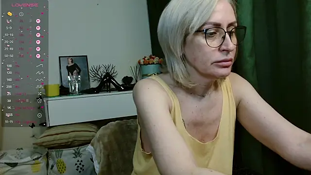 PamellaMurphy online show from April 19, 2026, 11:51 pm