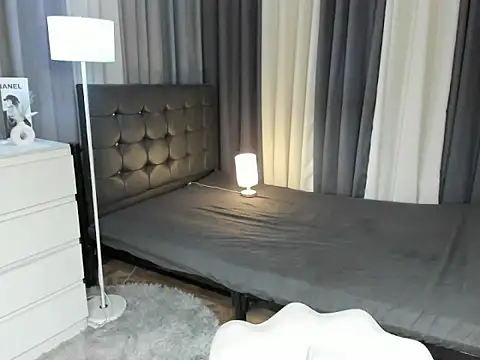 Blaire Samantha online show from October 19, 2025, 7:22 am