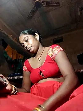 Snapshot of sadhna200 chatting on September 23, 2025, 9:44 pm sadhna200 online show from September 23, 2025, 9:44 pm