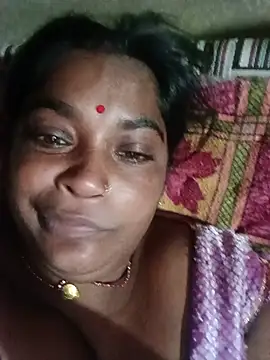 Snapshot of sadhna200 chatting on July 21, 2026, 10:44 pm sadhna200 online show from July 21, 2026, 10:44 pm