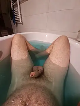 Snapshot of chrisili1986 chatting on November 28, 2025, 3:34 pm chrisili1986 online show from November 28, 2025, 3:34 pm