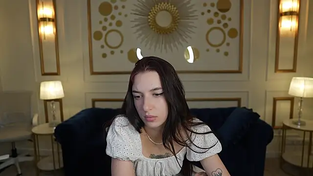  Lili 054 online show from November 7, 2025, 3:27 pm