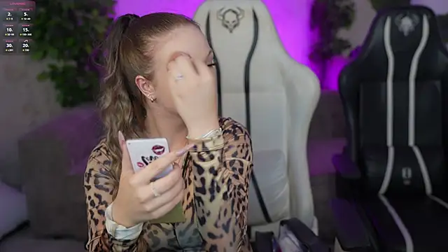 Ella 054 online show from September 29, 2025, 2:23 pm