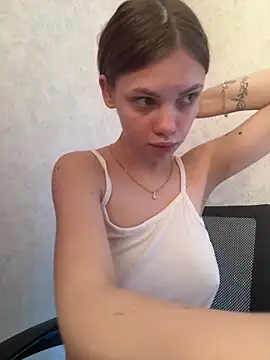 rinabluu online show from April 1, 2026, 7:10 am