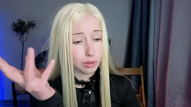 YukiMisa online show from April 15, 2026, 8:09 pm