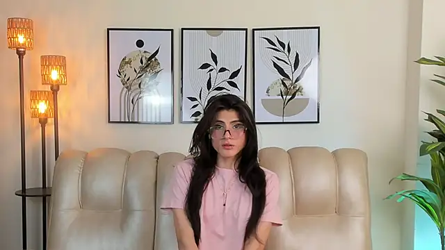 Violeta Foxz online show from September 25, 2025, 7:20 pm