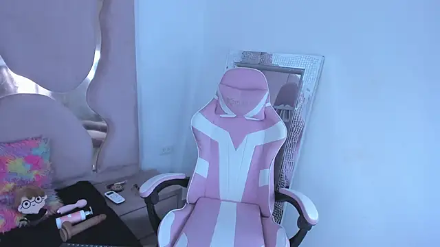 Snapshot of natsumiht chatting on October 11, 2025, 5:08 am natsumiht online show from October 11, 2025, 5:08 am