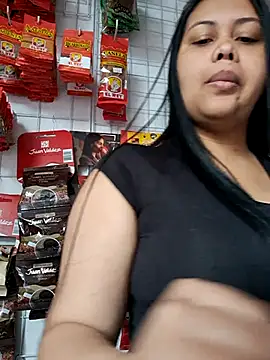 Alessandraa- online show from October 19, 2025, 3:37 pm