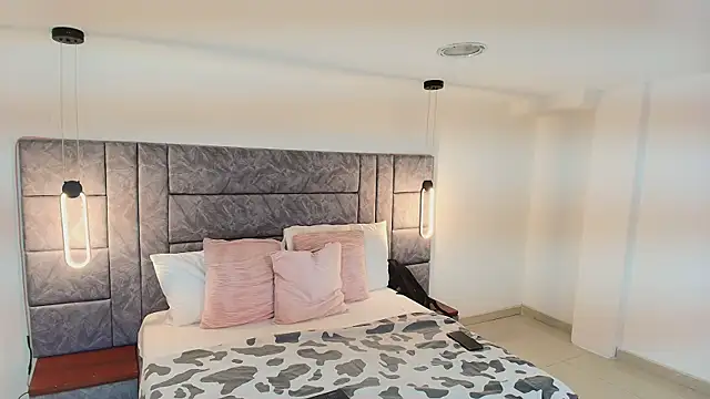 Dakota Megan 69 online show from April 7, 2026, 12:51 pm