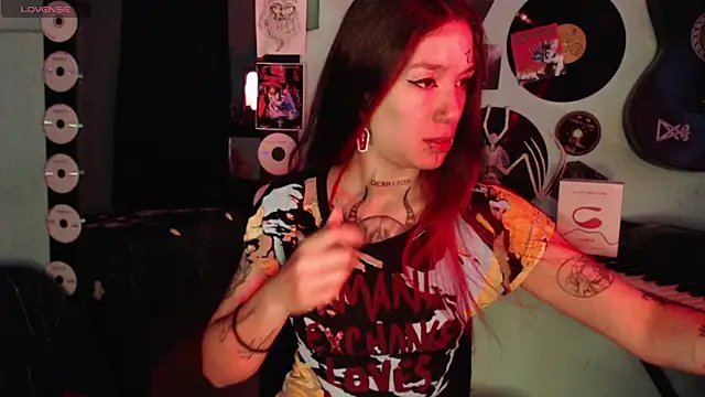 lilithword online show from September 24, 2025, 12:44 pm