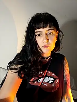 Jinx  x online show from December 15, 2025, 4:07 am