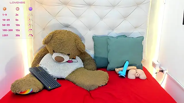 Snapshot of MaicolParker_ chatting on April 13, 2026, 12:53 pm MaicolParker online show from April 13, 2026, 12:53 pm