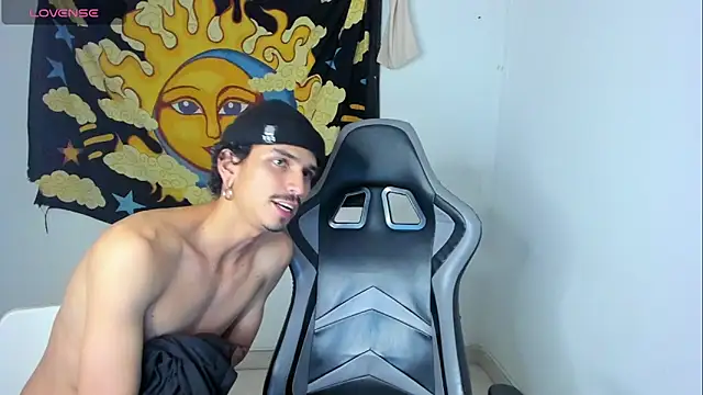 Snapshot of lordpussy__ chatting on April 9, 2026, 2:13 am lordpussy online show from April 9, 2026, 2:13 am