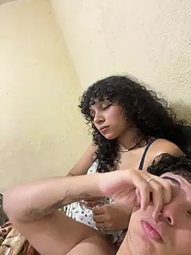 Casal-foda braba online show from May 16, 2026, 1:26 am