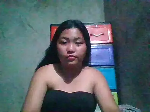 nikki zapphire online show from April 12, 2026, 2:09 pm