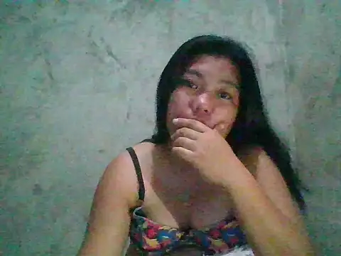 nikki zapphire online show from September 17, 2025, 11:40 pm