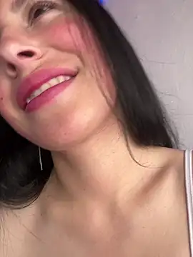 Mia salinass online show from September 22, 2025, 4:57 pm