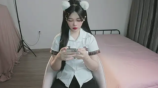 Sparkly Candy online show from September 19, 2025, 10:03 pm