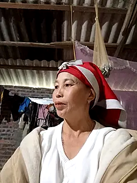 me-cute online show from October 24, 2025, 11:37 pm