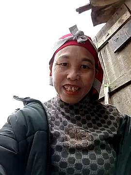 me-cute online show from November 24, 2025, 1:38 am