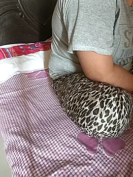 payal 261072  online show from November 5, 2025, 2:36 am