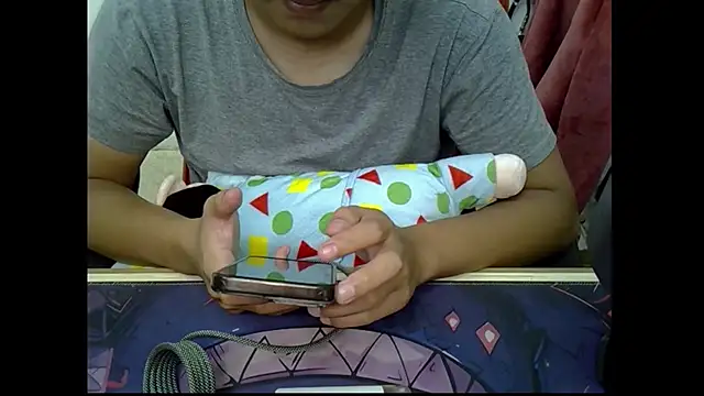 zhu000000 online show from October 7, 2025, 9:10 am