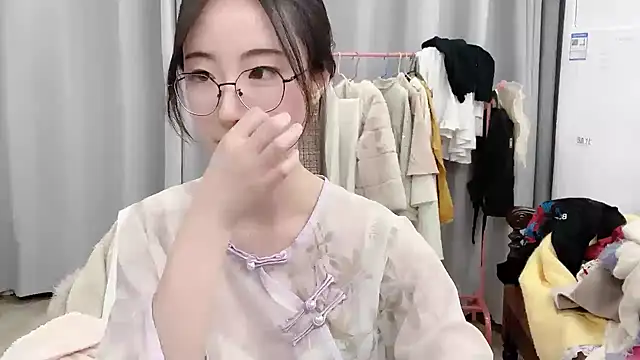 Freya7777 online show from November 13, 2025, 2:43 pm