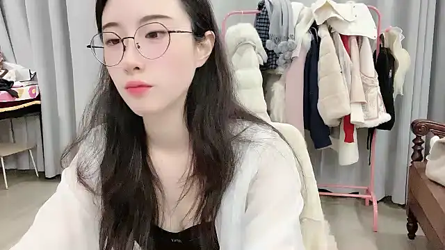 Freya7777 online show from December 22, 2025, 2:17 pm