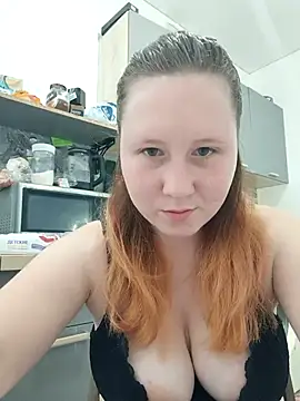 MiaKissy online show from September 19, 2025, 6:28 am